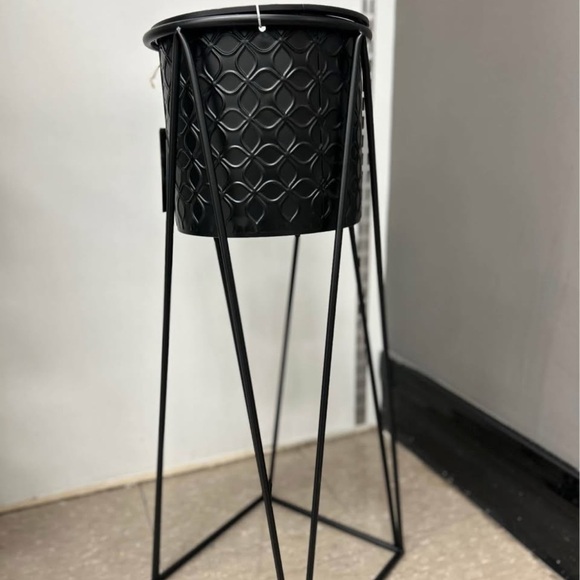 Bombay Metal Plant Stand - Picture 1 of 1